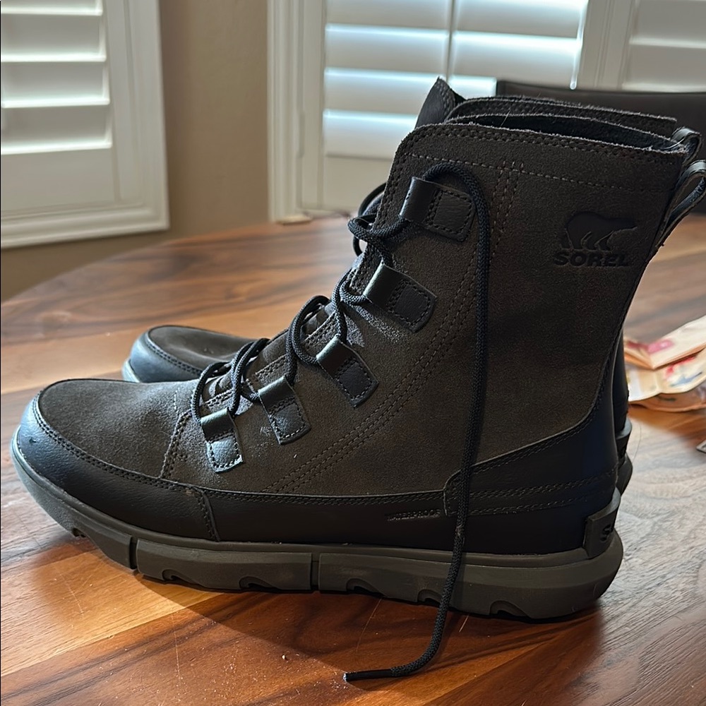 Sorel Insulated Waterproof Men’s 11 Boots